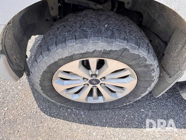 2016-ford-f150-xl-image-18