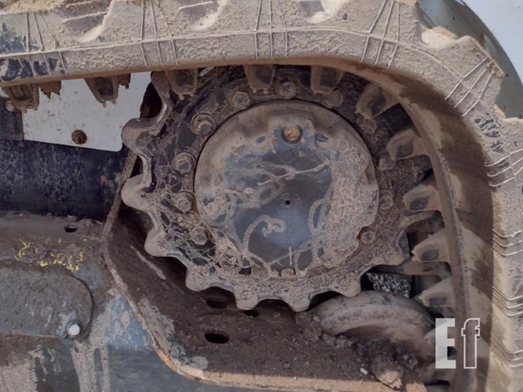 2018-bobcat-t590-image-20