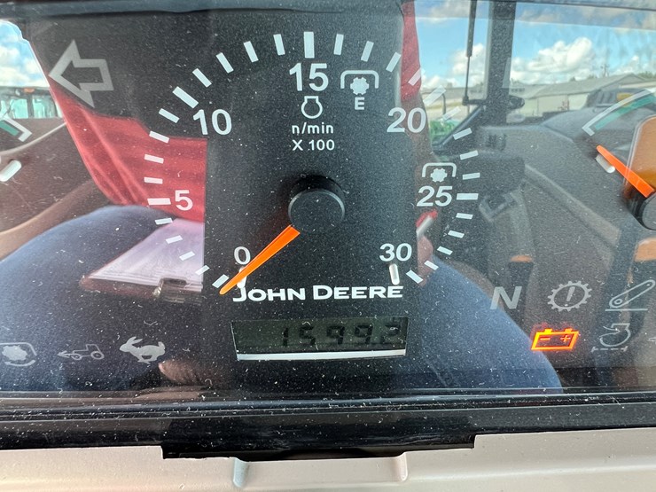 2012-john-deere-5083e-image-10