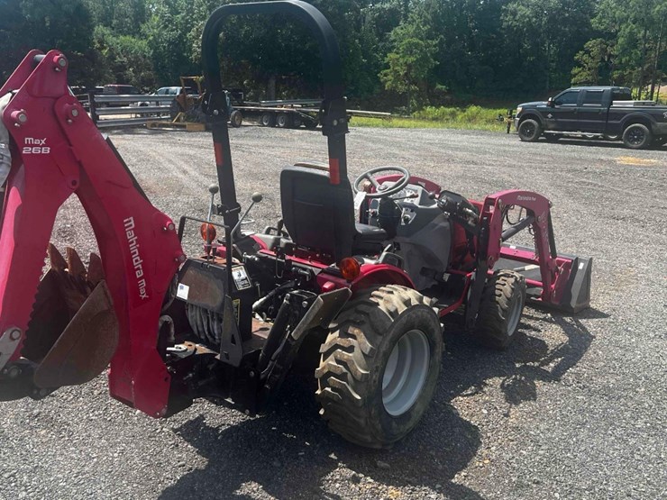 2017-mahindra-max26xl-tractor-image-5