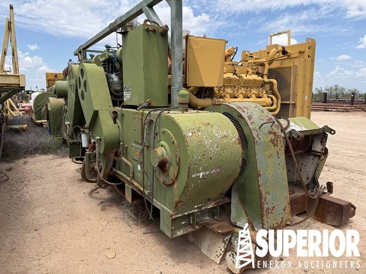 caterpillar-d379-image-6