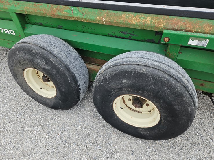 #201888-•-2011-pik-rite-790-manure-spreader-image-9