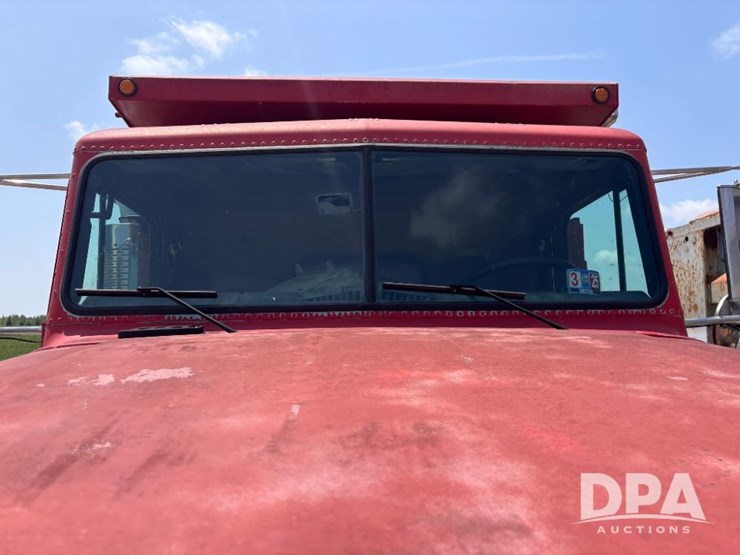 1997-freightliner-fld112-image-17