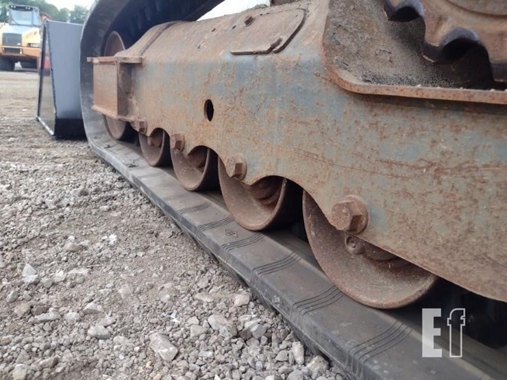 2019-bobcat-t590-image-24
