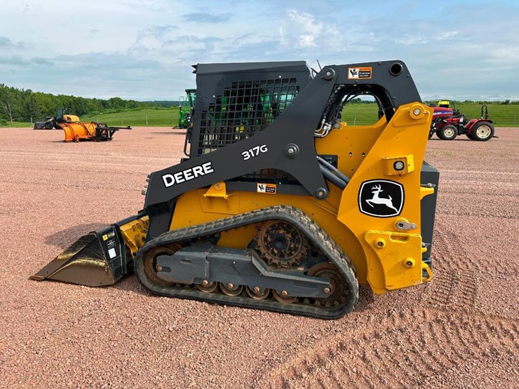 2023-deere-317g-image-6