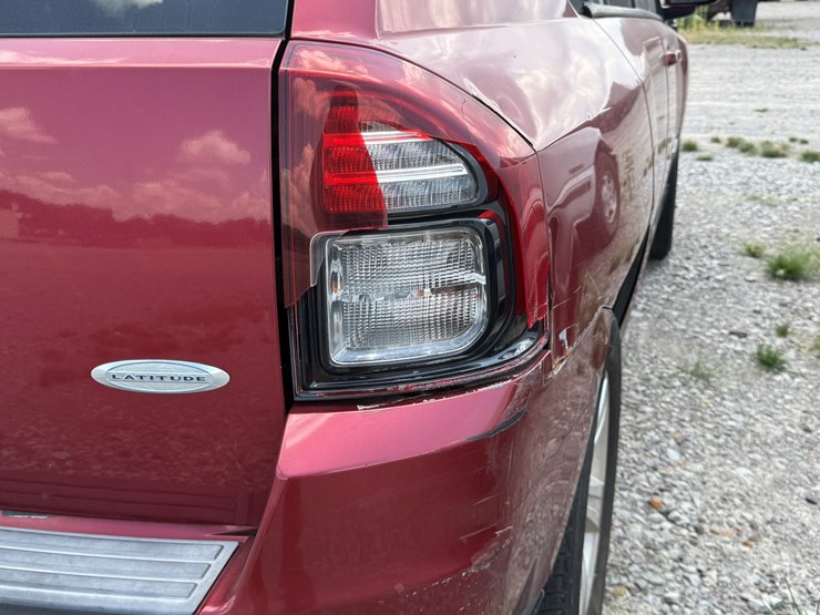 2016-jeep-compass-image-23