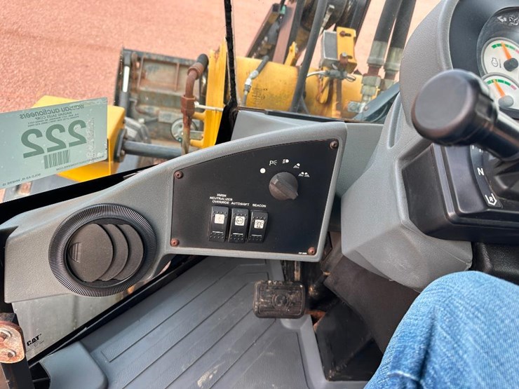 2006-caterpillar-924g-image-54