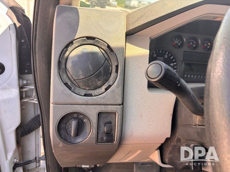 2009-ford-f350-xl-image-53