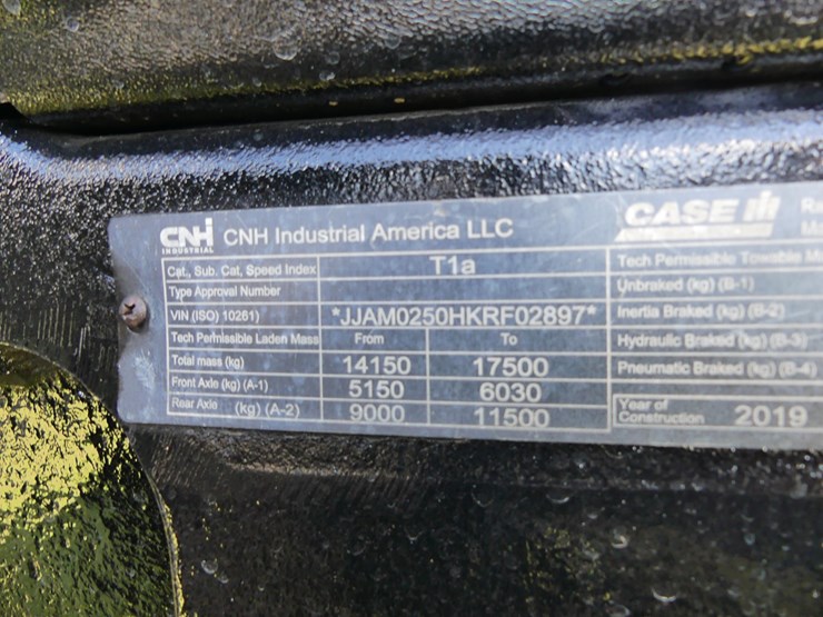 2019-case-ih-magnum-250-image-18