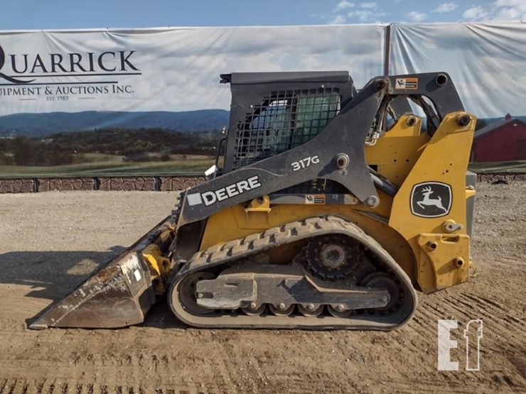 2023-deere-317g-image-1