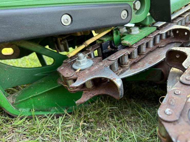 2021-john-deere-c12r-image-37