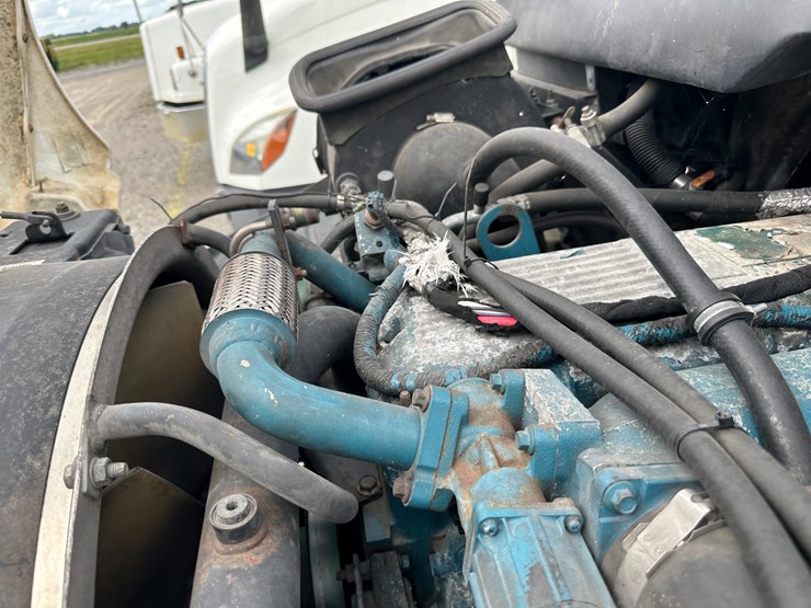 2006-international-durastar-4400-image-41