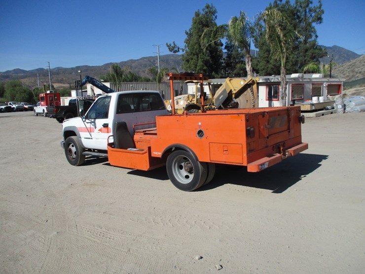 2002-chevrolet-3500hd-image-4