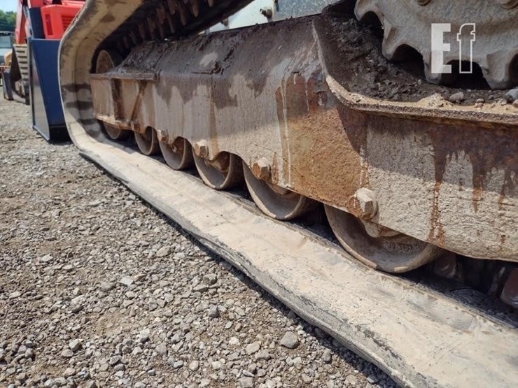 2021-bobcat-t770-image-26