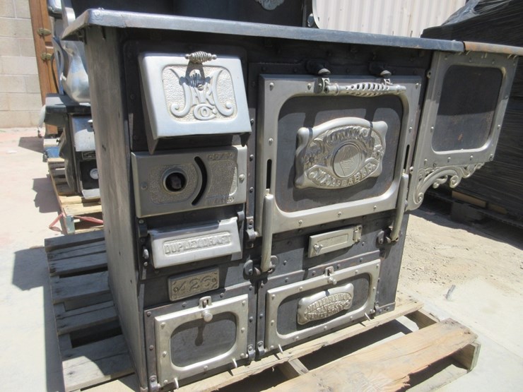 lot-of-monarch-coal/wood-6-burner-stove-image-7