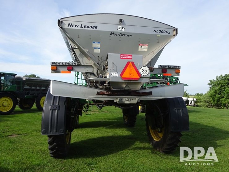 2019-john-deere-r4045-image-25
