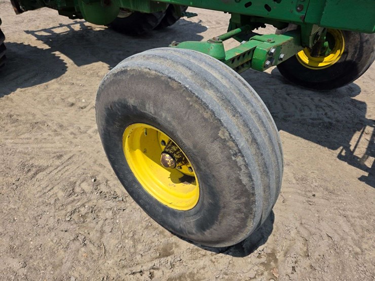 1988-john-deere-4650-image-28