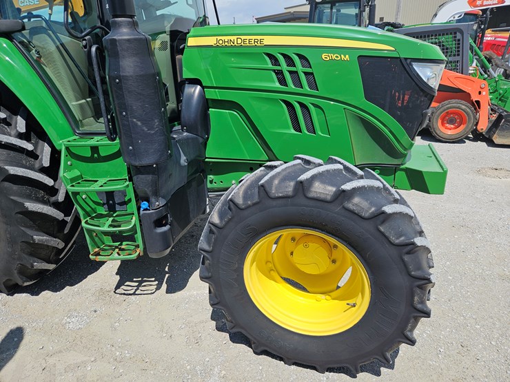 2020-john-deere-6110m-image-4