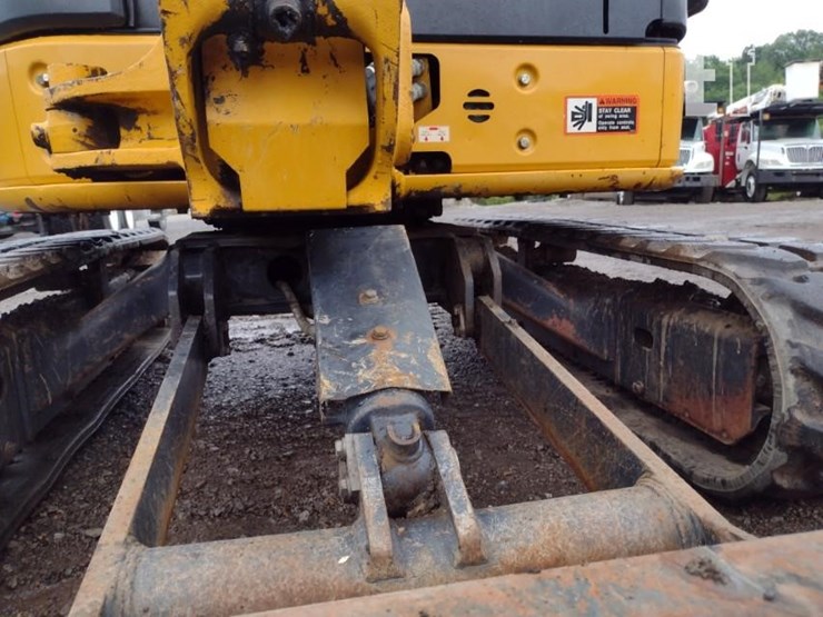 2007-deere-35d-image-25