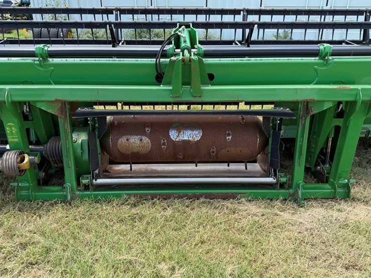 2010-john-deere-635d-image-11