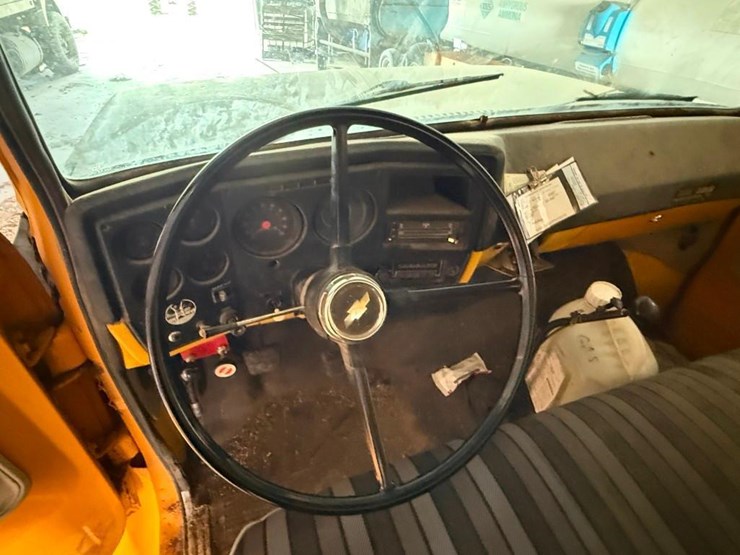 1974-chevrolet-c60-image-13