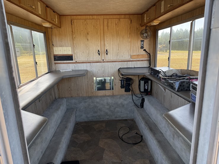 2011-ford-f250-xl-image-7