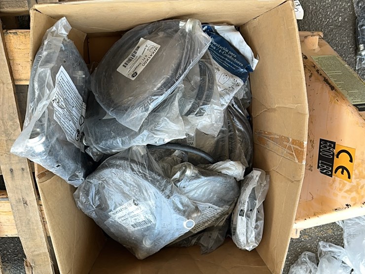 lot#--806--general-electric-dryer-power-cord-&-6’-rubber-washer-hose-image-2