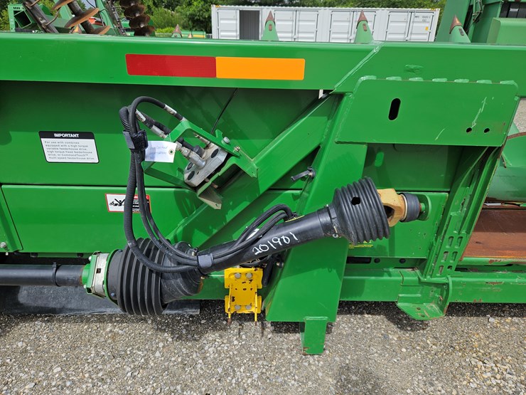 2011-john-deere-608c-image-8