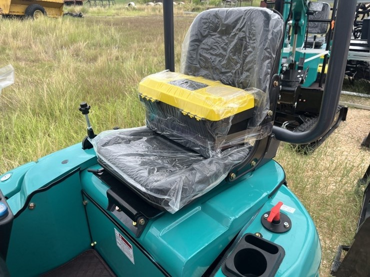 cfg-qk16r-mini-excavator-image-7