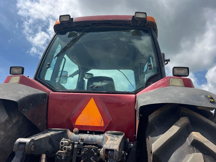 2002-case-international-mx270-tractor-image-16
