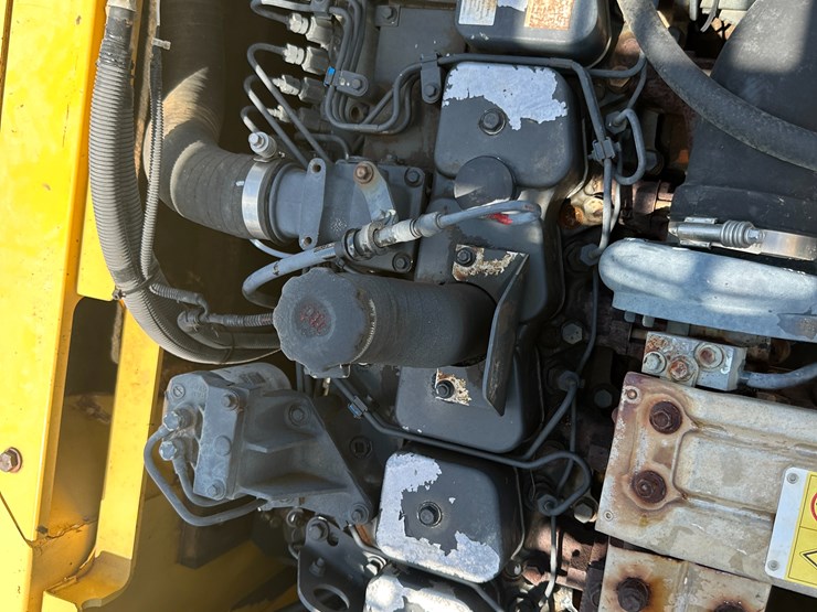 komatsu-pc200-image-71