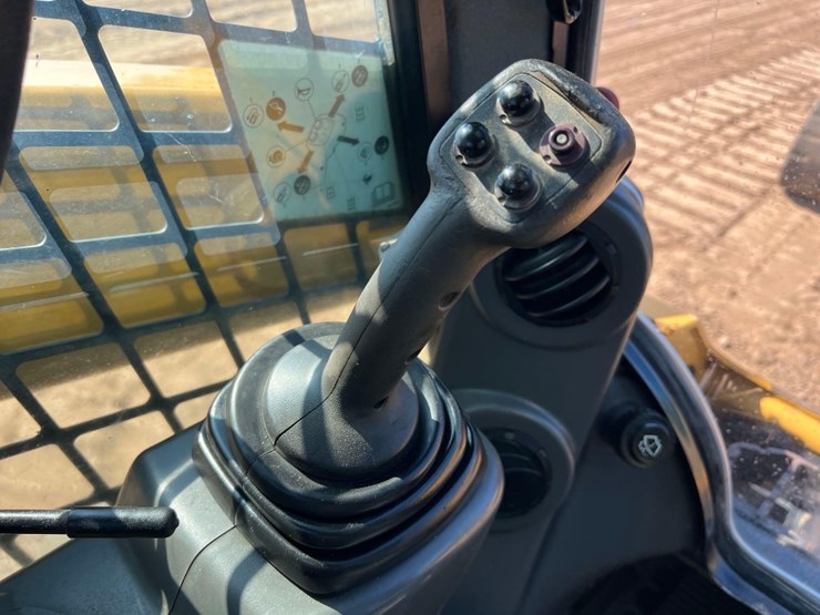 caterpillar-259d-image-30