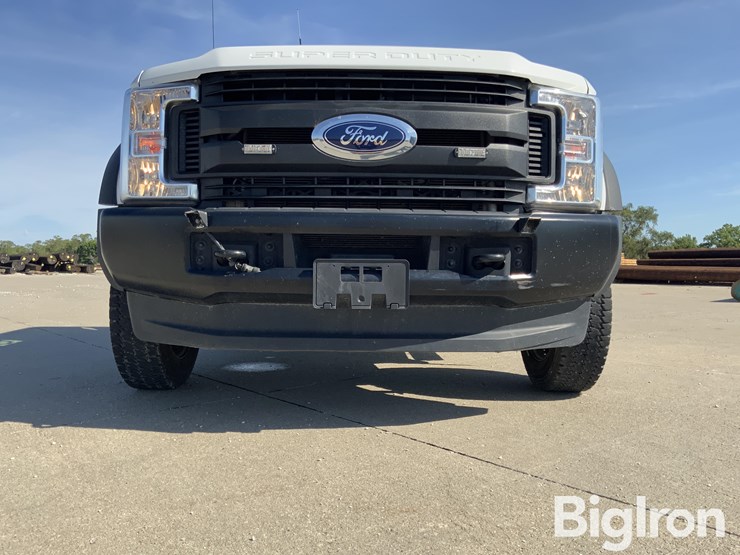 2018-ford-f550-xl-image-9
