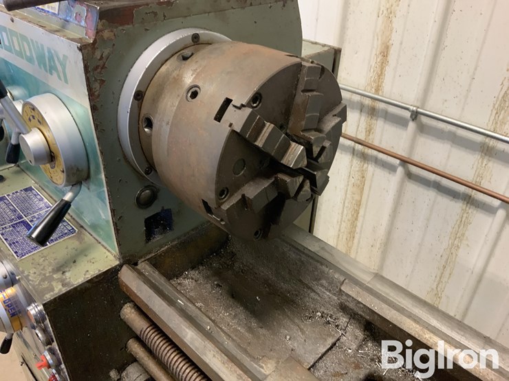 goodway-gw-1640-metal-lathe-image-12