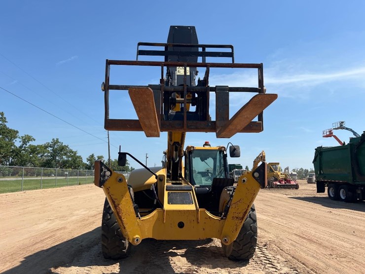 2020-caterpillar-tl1255d-image-7
