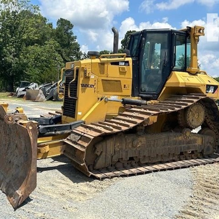 2017 CATERPILLAR D6N LGP