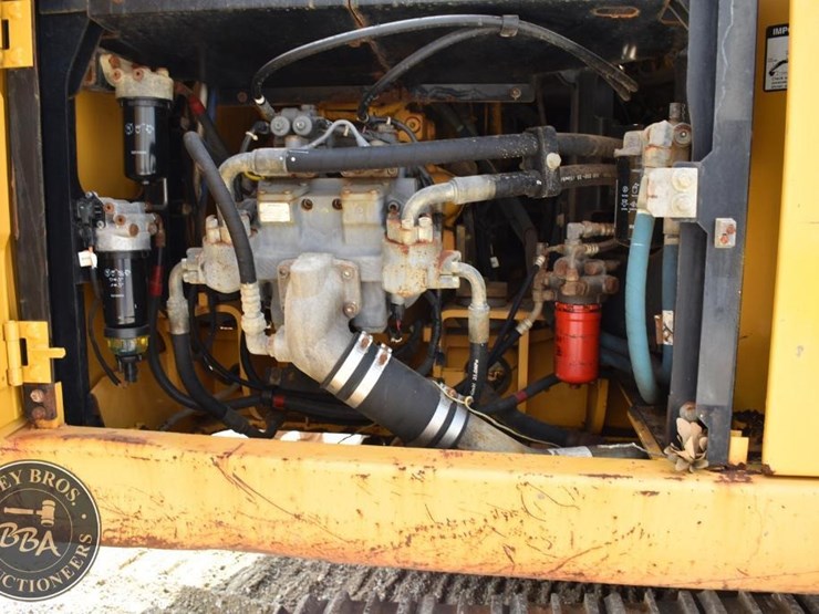 2018-deere-210g-lc-image-53