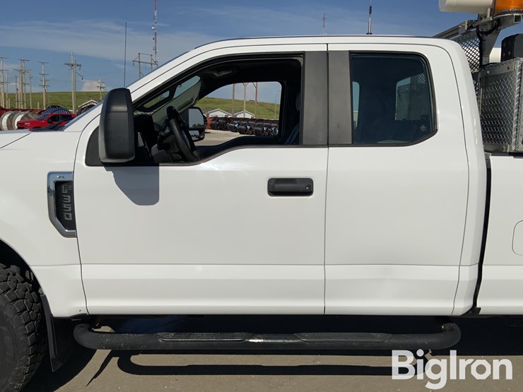 2017-ford-f350-xl-image-19