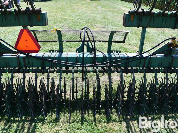 john-deere-28-image-18