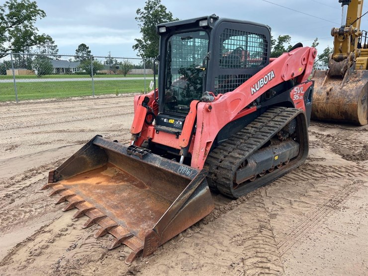 2016-kubota-svl95-2s-image-8