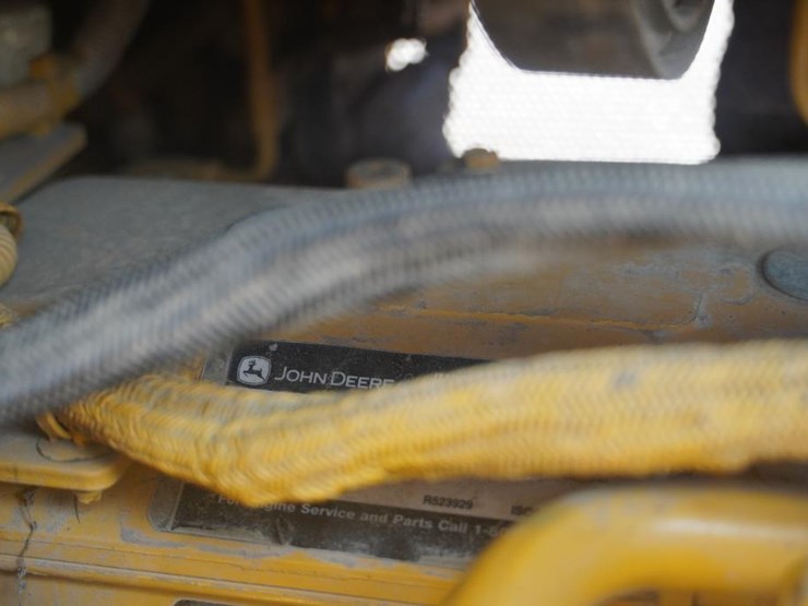 2017-deere-550k-image-55