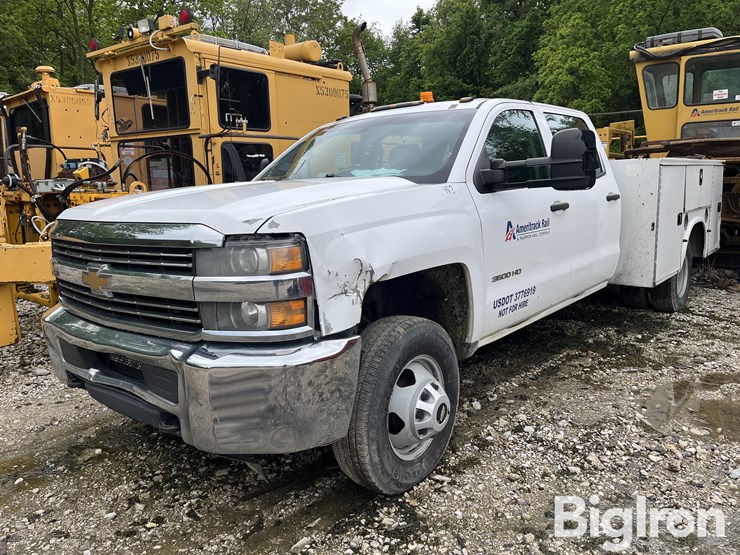 2015-chevrolet-silverado-3500-image-1