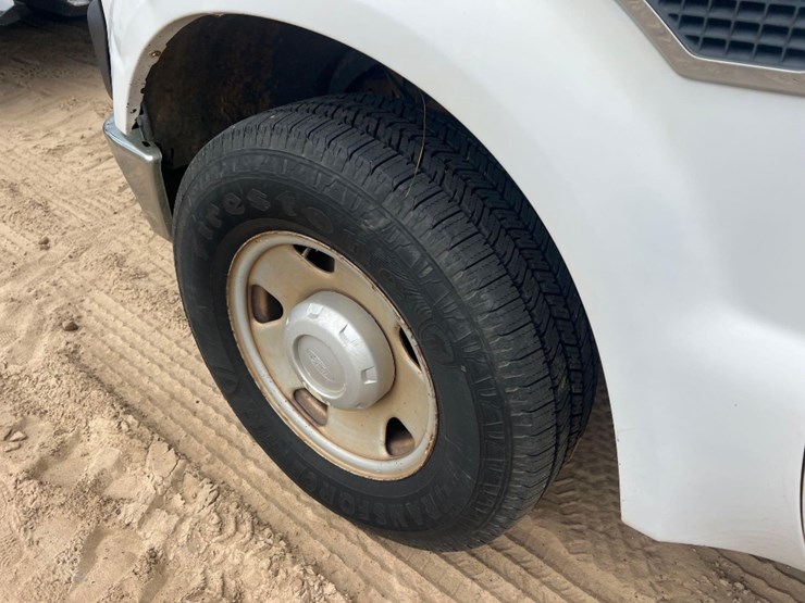 2008-ford-f250-xl-image-18