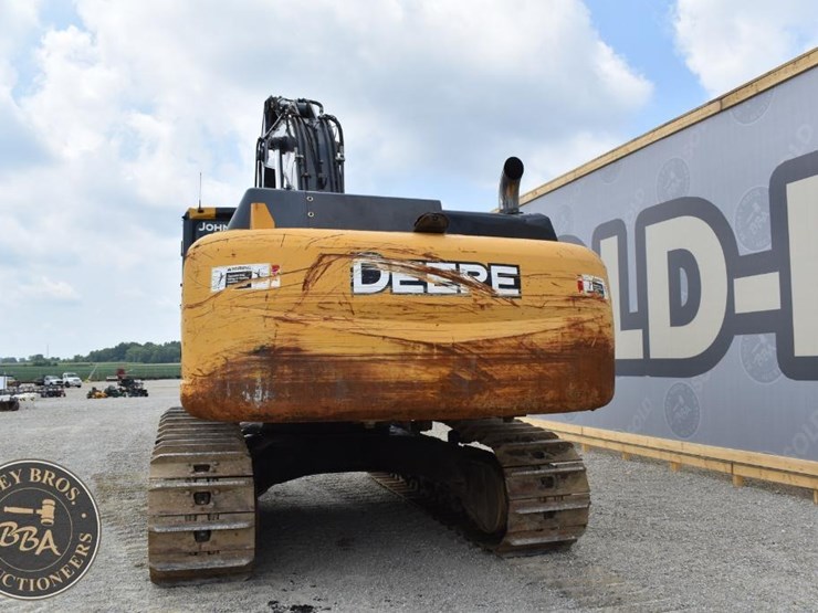 2013-deere-350g-lc-image-6