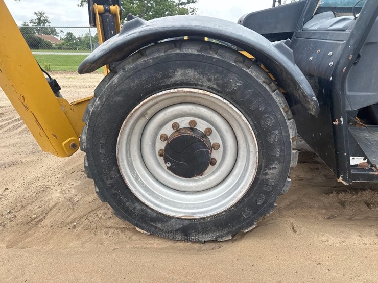2014-caterpillar-tl943c-image-10