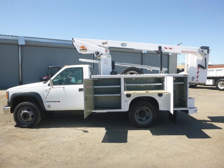 2000-gmc-3500-image-6