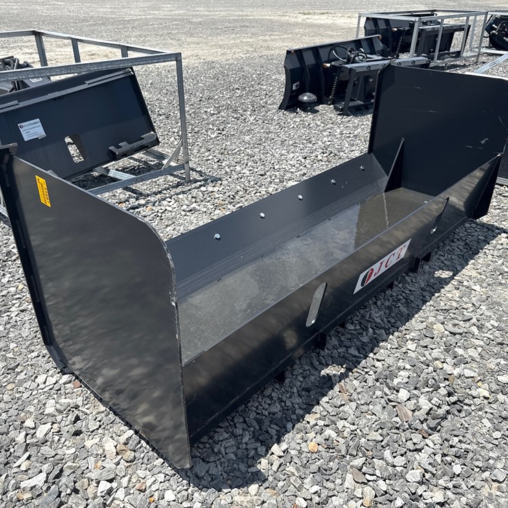 #2004 • Unused JCT 84" Skid Steer Pusher BoxInv#: 31687