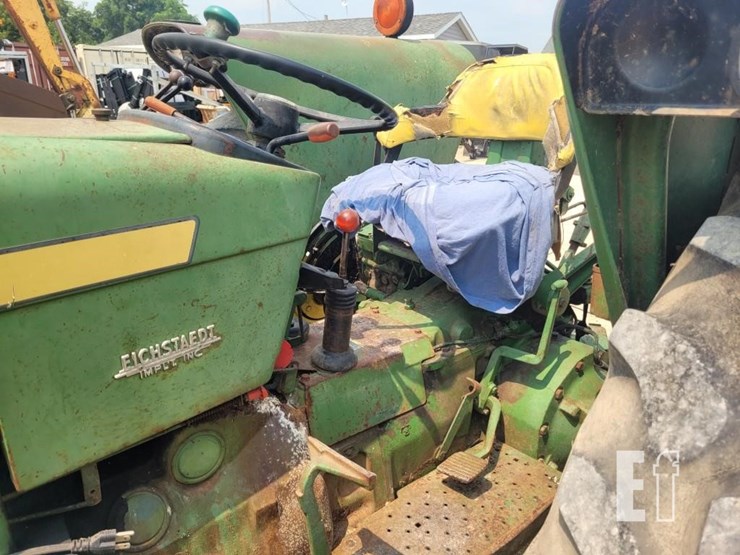 john-deere-2640-image-14