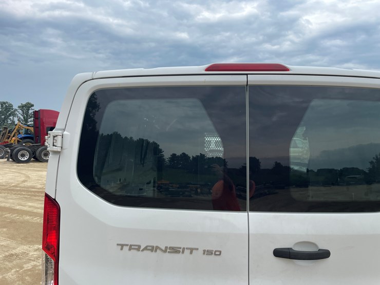 2015-ford-transit-image-29