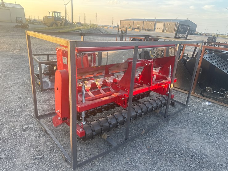 #2052-•-unused-cfg-stsd10-skid-steer-seeder-stsd1025052801dinv#:-25090-image-4
